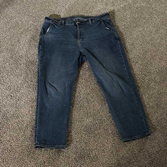 Curvy Extra High-Waisted Sky-Hi
Straight Workwear Jeans - Picture 6 of 6